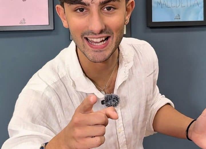 Rocco Vella, conduttore del videopodcast Fuori Scena