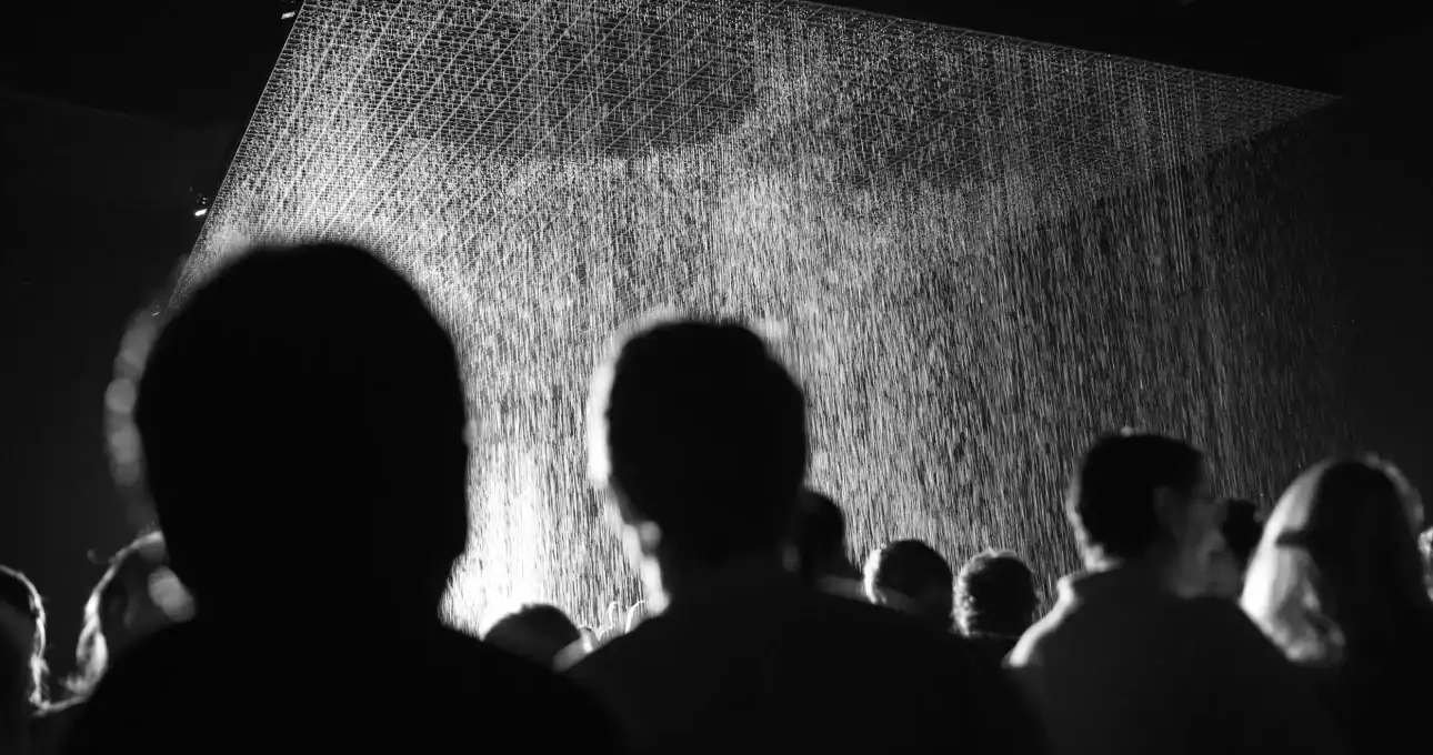 Arte Multisensoriale: "Rain Room" di Random International